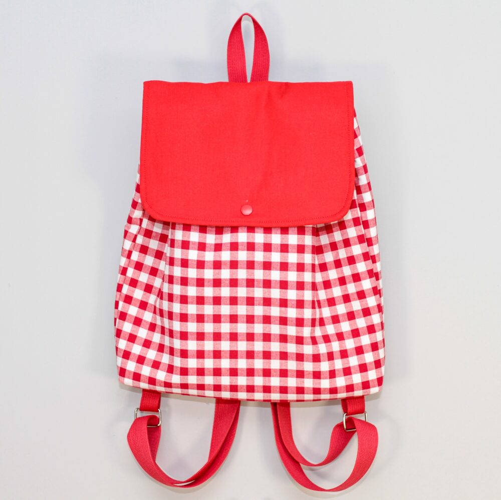 Mochila-infantil-vichy-rojo-1.jpg